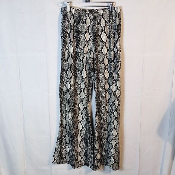 Eye Candy Snakeskin Print Bell Bottom Women's Leggings - Picture 2 of 7